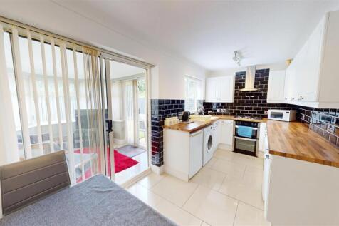 Grantham Crescent Kitchen
