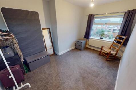 Cross Pit Lane Bedroom