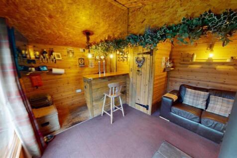 Cross Pit Lane Garden Bar