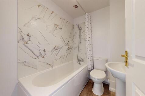 Bourne Gardens Bathroom