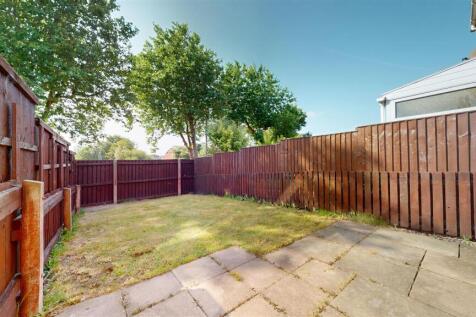 Bourne Gardens Rear Garden