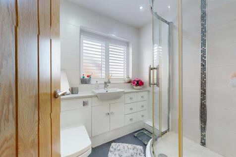 Whiteside Road Bathroom