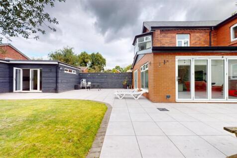 Leach Lane External