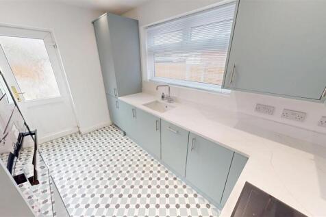 Oak Tree Road Kitchen