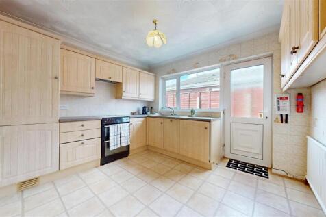 Hyacinth Close Kitchen