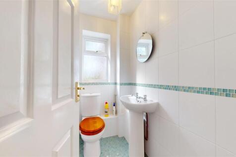 Pinfold Drive WC