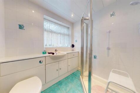 Woolacombe Avenue Shower Room
