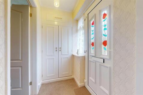 Woolacombe Avenue Hallway