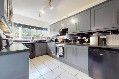 Masefield Grove Kitchen