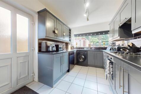 Masefield Grove Kitchen