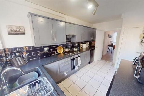 Masefield Grove Kitchen