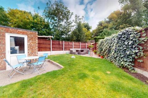 Masefield Grove Rear Garden