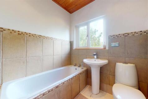 Knowsley Road Bathroom