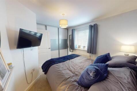 Deerfield Close Bedroom