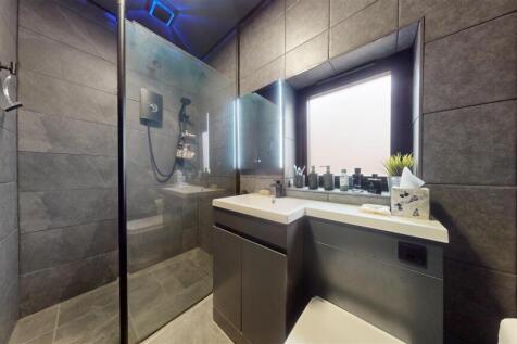 Mona Street Bathroom
