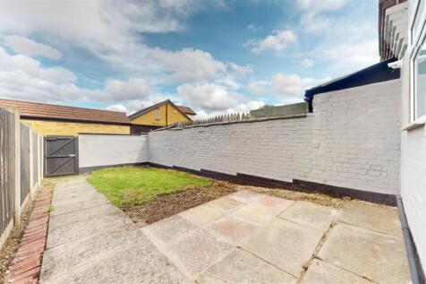 Sutton Road Rear Garden
