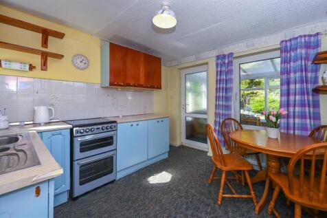 Furness Avenue - Kitchen