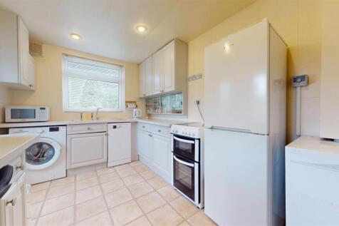 Longwood Close Kitchen