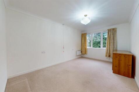 Henbury Court Bedroom