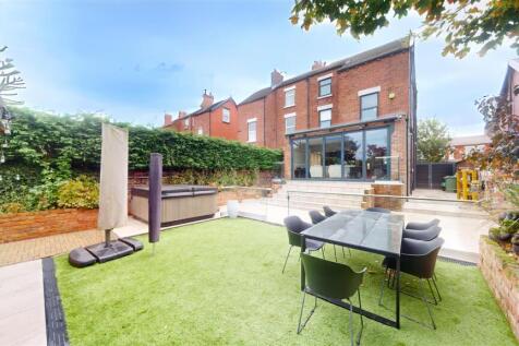Dentons Green Lane Rear Garden