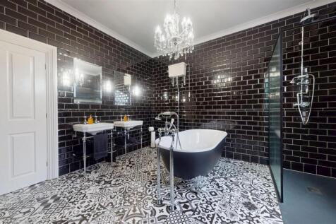 Dentons Green Lane Bathroom