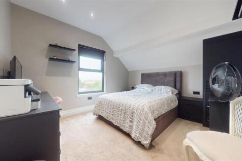 Dentons Green Lane Bedroom