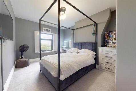 Dentons Green Lane Bedroom
