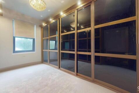 Dentons Green Lane Bedroom