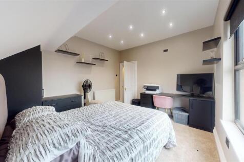 Dentons Green Lane Bedroom
