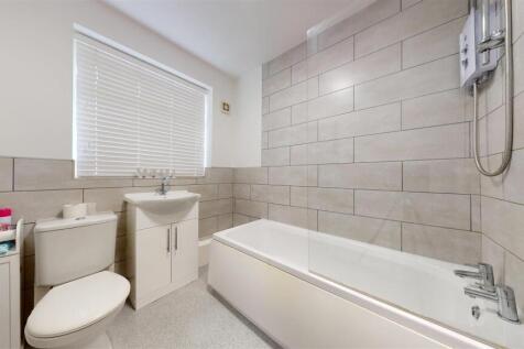 Crawford Close Bathroom