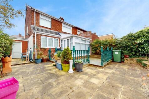 Ecclesfield Road Rear Garden