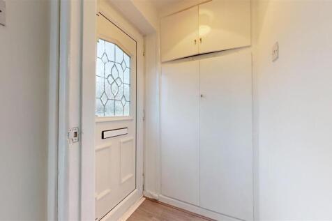 Truro Close Vestibule