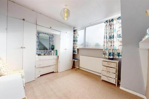 Kendal Drive Bedroom