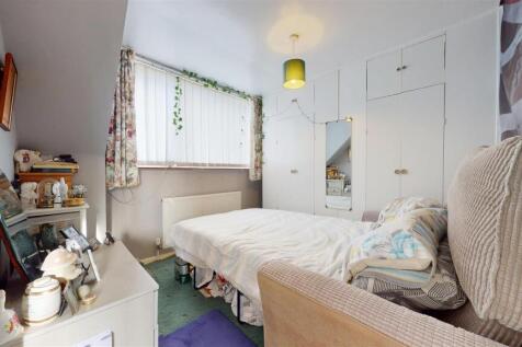 Kendal Drive Bedroom