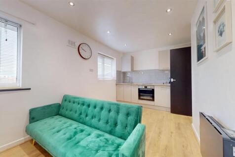 Castell Grove