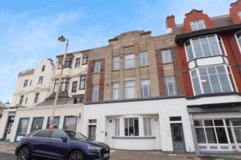 Coronation Walk To Let