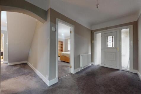 Villiers Crescent Hallway