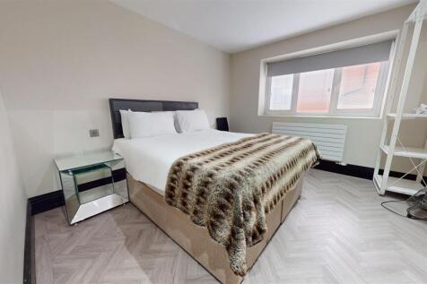 Stanley Street Apartment