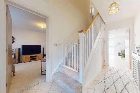 Cherwell Avenue Hallway