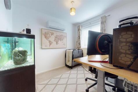 Cherwell Avenue Bedroom