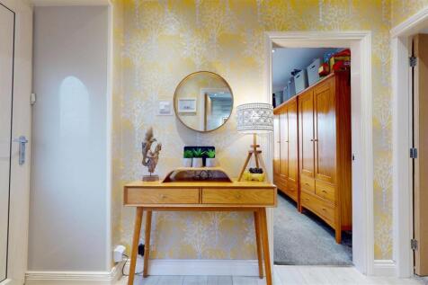 Severn Close  Hallway