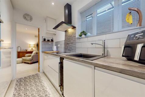 Severn Close Kitchen