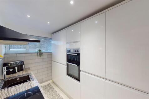 Severn Close Kitchen