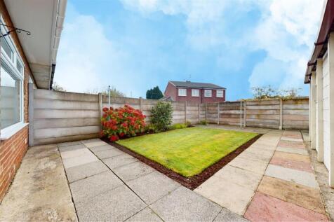 News Lane Rear Garden