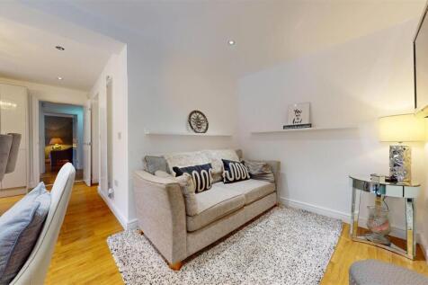 The Spires, Open Plan Living