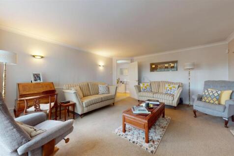 Tern Way, Reception Room