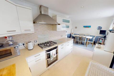 Tern Way, Kitchen