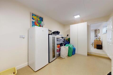 Tern Way, Storage Room