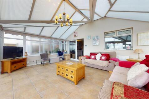 Coultshead Avenue Conservatory