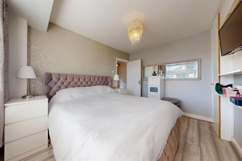 St Georges Avenue Bedroom